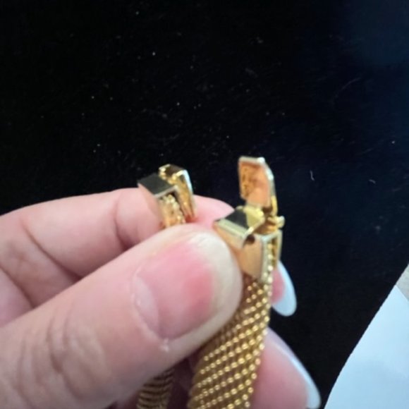 Vintage gold tone mesh necklace choker - Picture 2 of 8